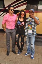 Varun Dhawan and Shraddha Kapoor, Remo D Souza photoshoot for the film ABCD in Mumbai on 27th May 2015